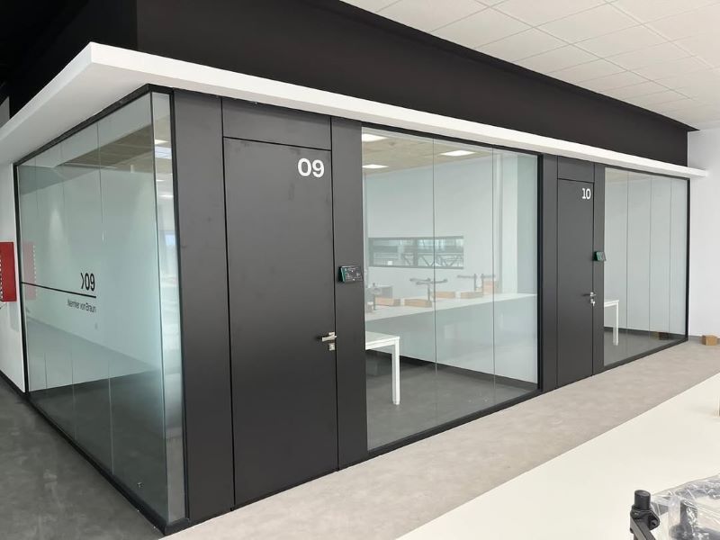 mamparas de aluminio para oficinas